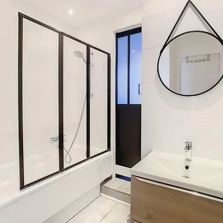 L'horloge Ii - 2 Pieces - 15 Min Palais - Apartment *