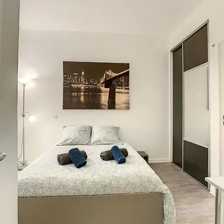 L'horloge Ii - 2 Pieces - 15 Min Palais - Apartment