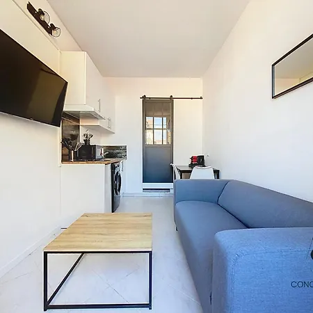L'horloge Ii - 2 Pieces - 15 Min Palais - Apartment *